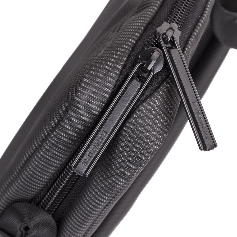 sacoche pour ordinateurs portables RIVACASE  8730 / 15.6" / Gris