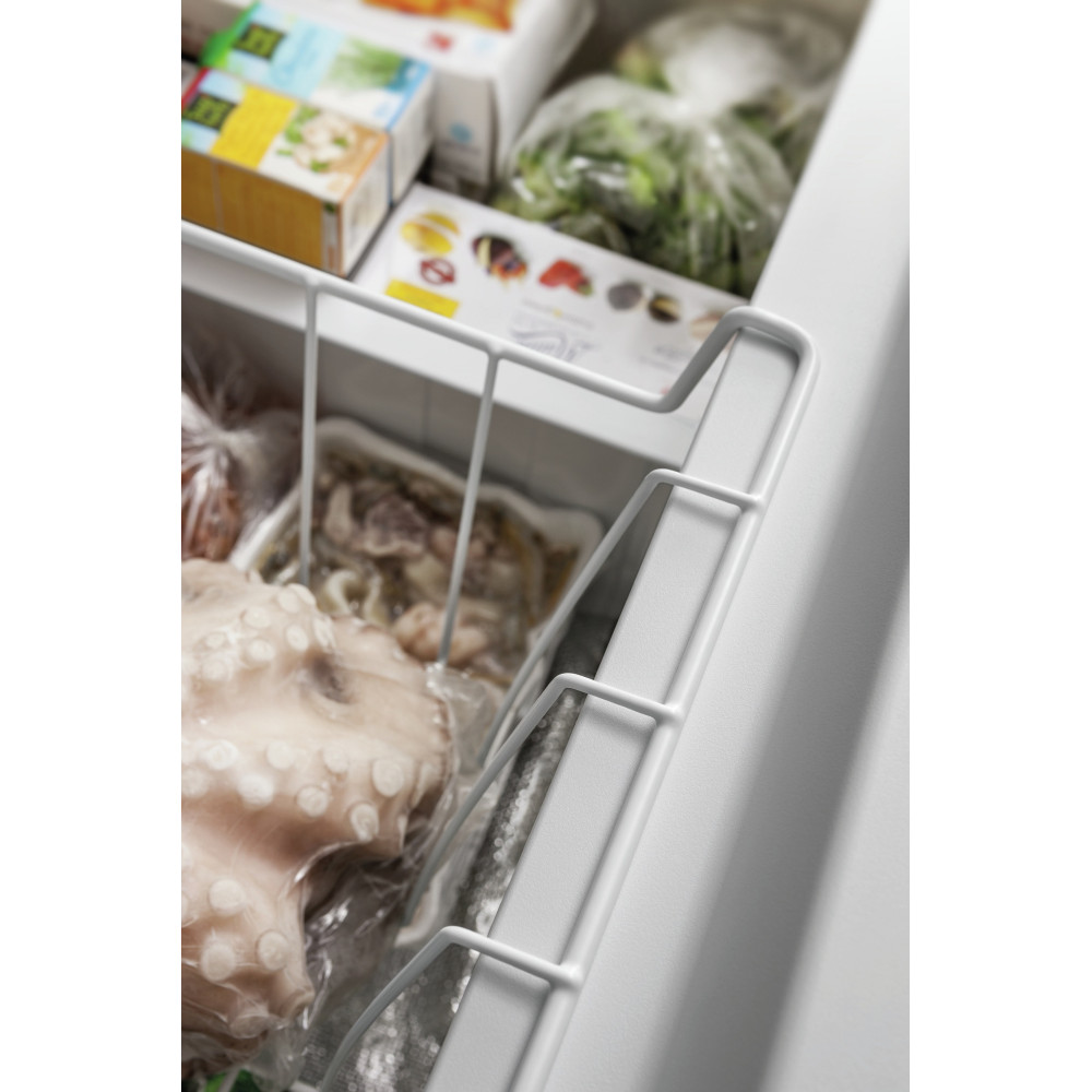 Congélateur Horizontal Ignis CEI250 / 250L / Blanc + LOT DE 3 PIECES FRIGOVERRE GRATUITES