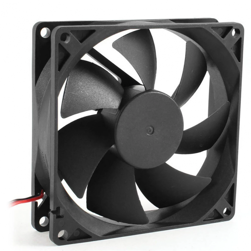 https://www.tunisianet.com.tn/221111-large/ventilateur-de-boitier-noir-80mm.jpg