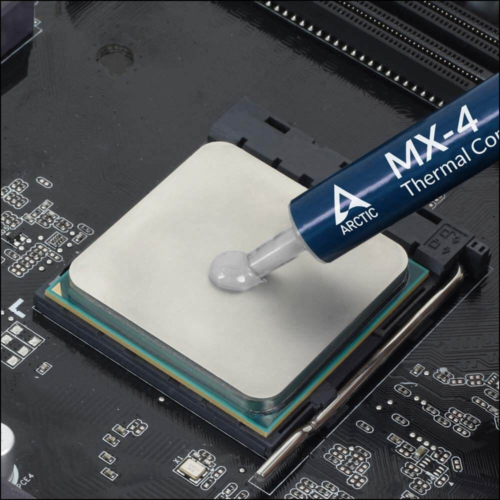 Pâte thérmique Arctic MX-4 avec Spatula / 8 g