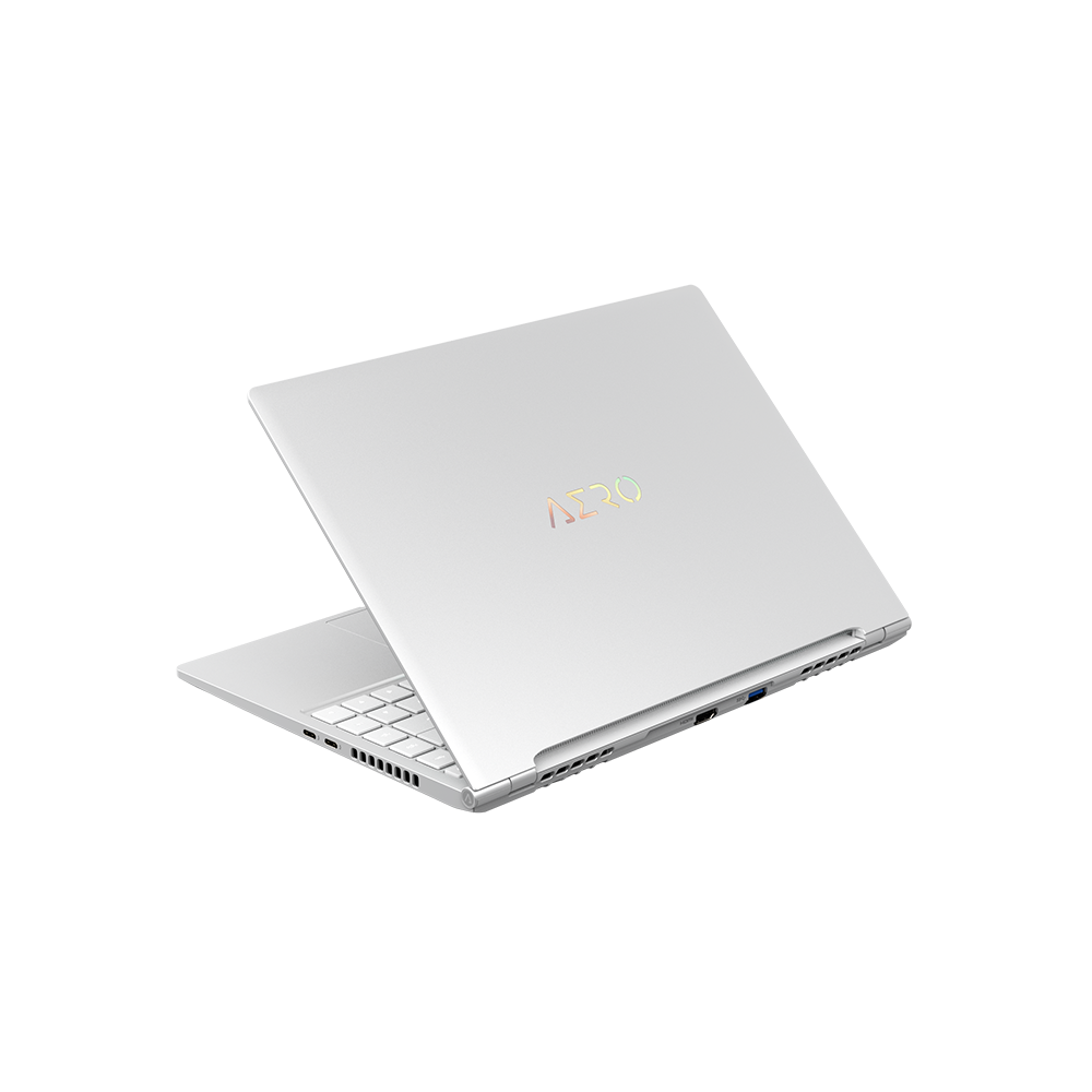 Pc Portable Gamer GIGABYTE AERO 14 BMF / i7-13620H / RTX 4050 6G / 16 Go DDR5 / 512 Go SSD / Argent