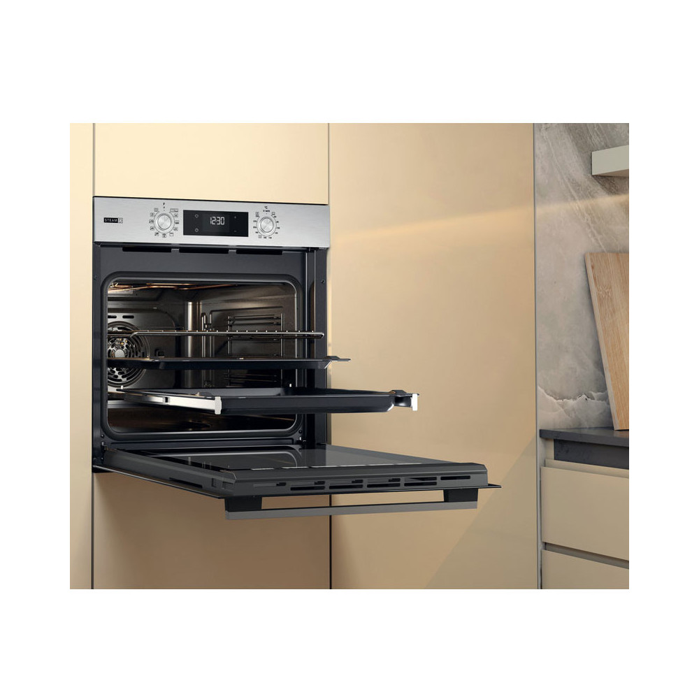 Four multifonction encastrable Whirlpool 71 Litres