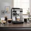 Machine à Café DELONGHI avec broyeur Titane Noir