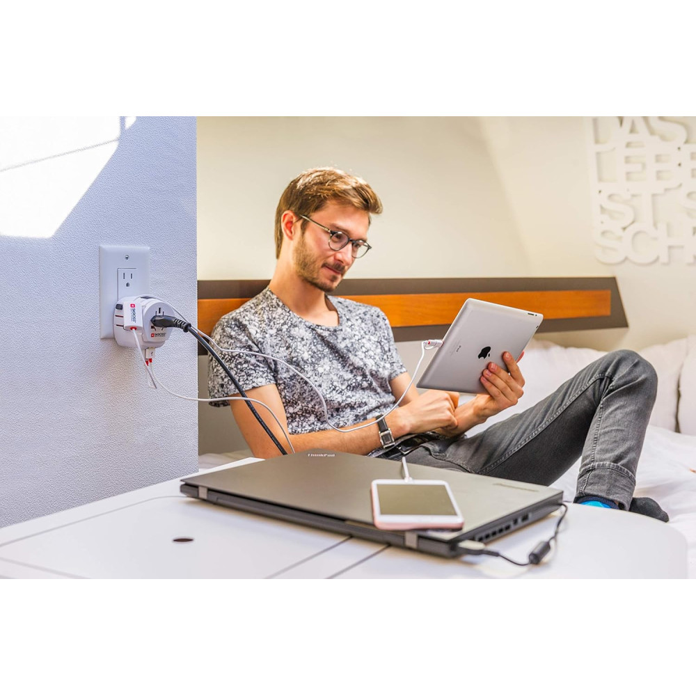 ADAPTATEUR DE VOYAGE SKROSS PRO LIGHT USB EARTHED 2 USB SLOT