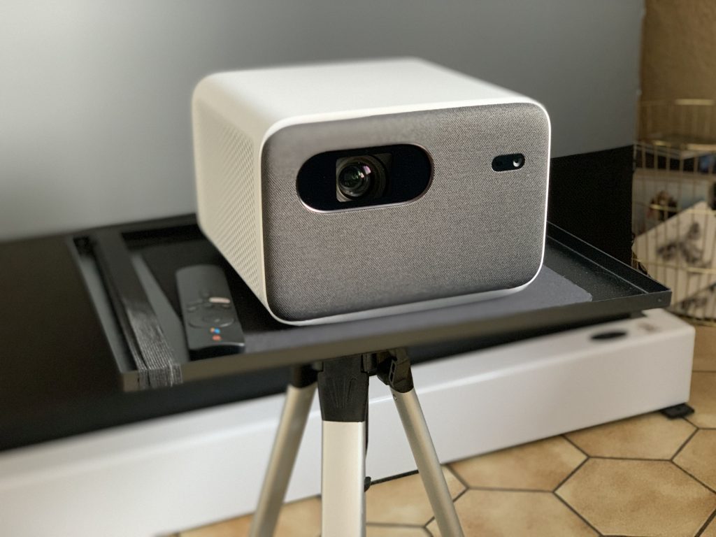 Le vidéoprojecteur Xiaomi Mi Smart Projector 2 AndroidTV